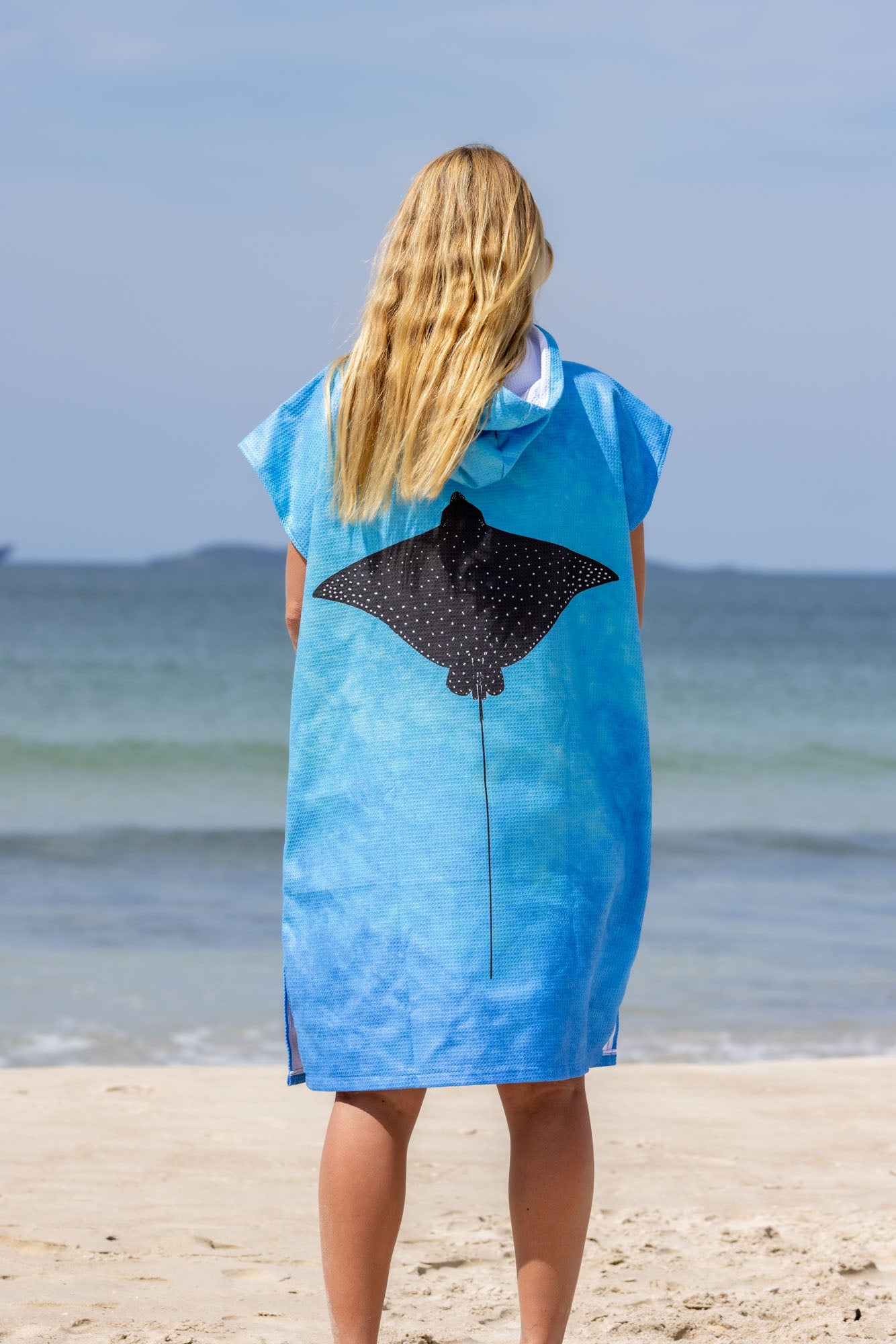 Spotted Eagle Ray - Adults Hooded Beach Towel