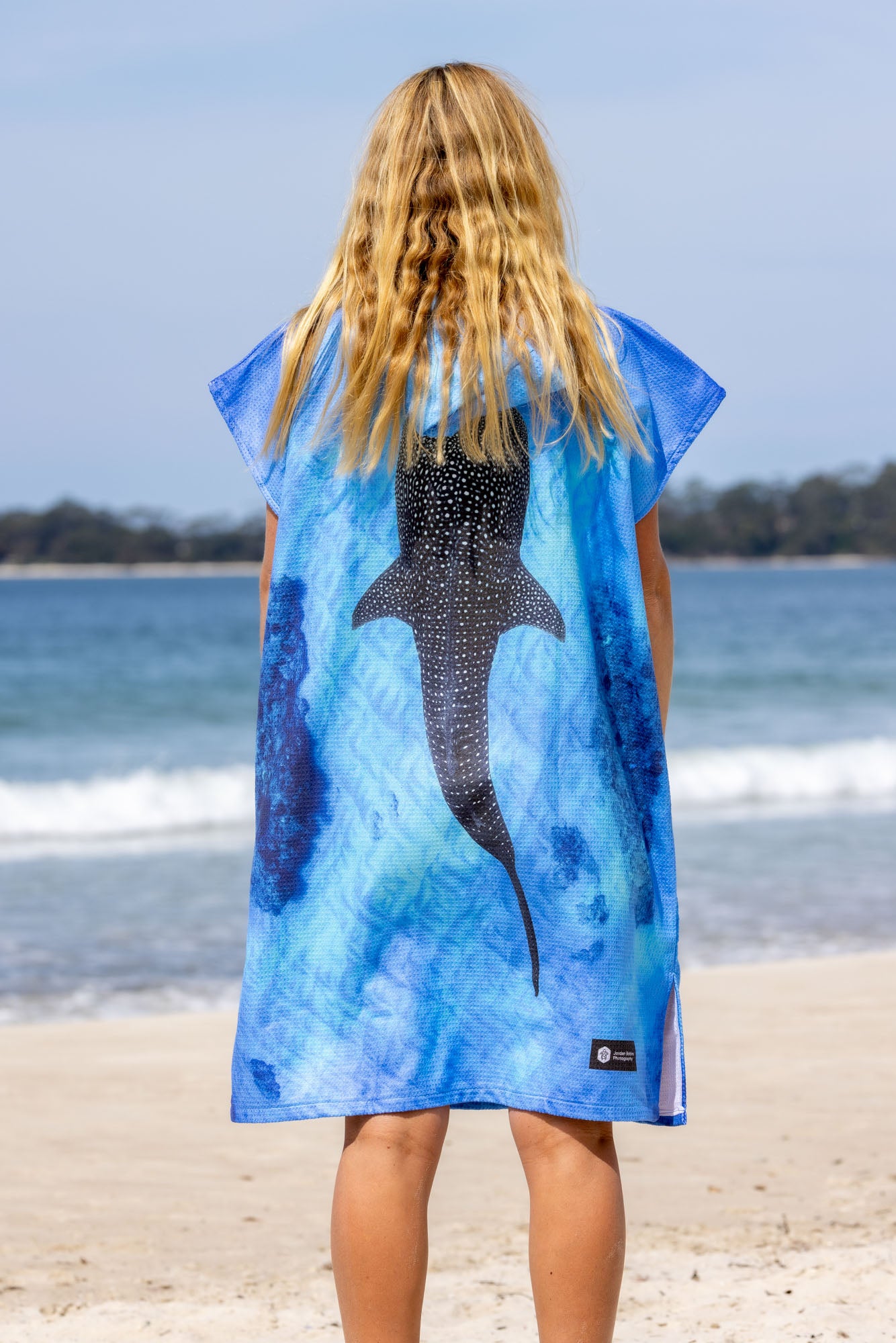 Ningaloo Reef Whale Shark - Adults Hooded Beach Towel