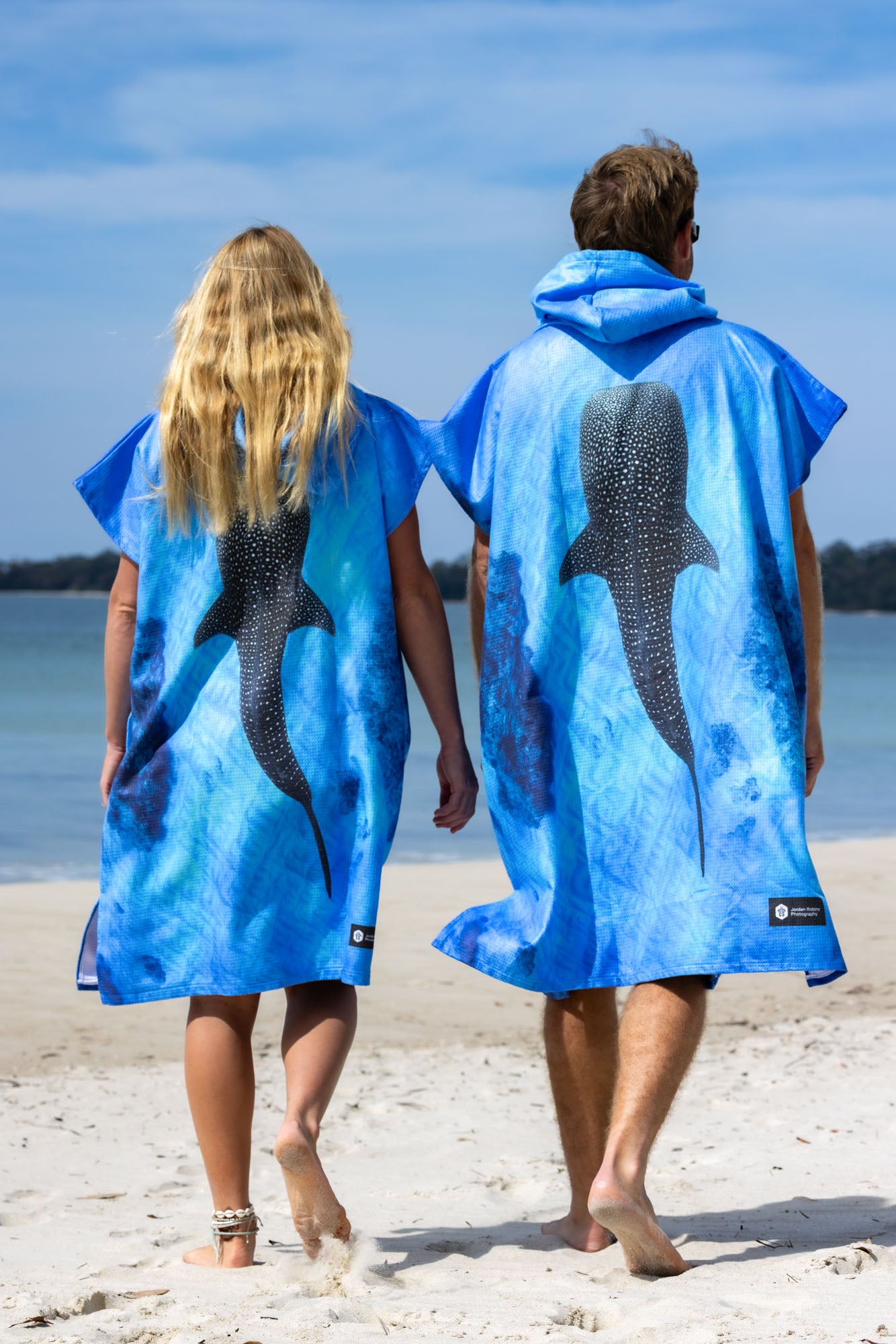 Ningaloo Reef Whale Shark - Adults Hooded Beach Towel