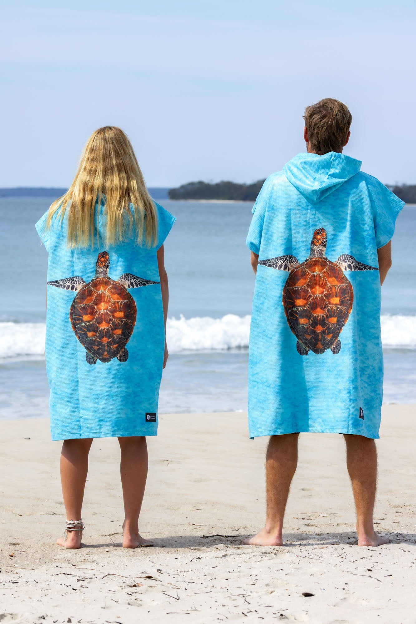 Sea Turtle Great Barrier Reef - Adults Hooded Beach Towel