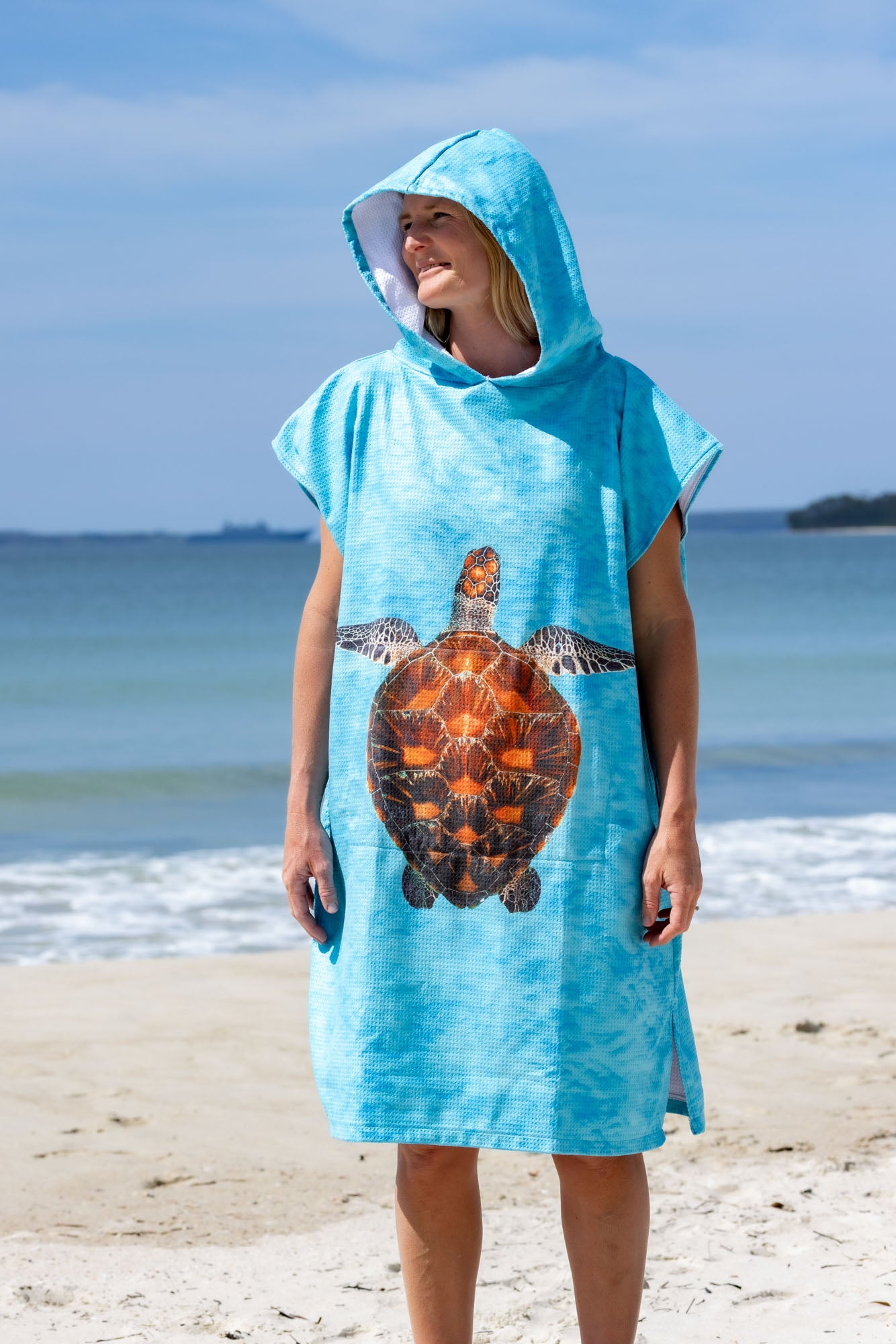 Sea Turtle Great Barrier Reef - Adults Hooded Beach Towel