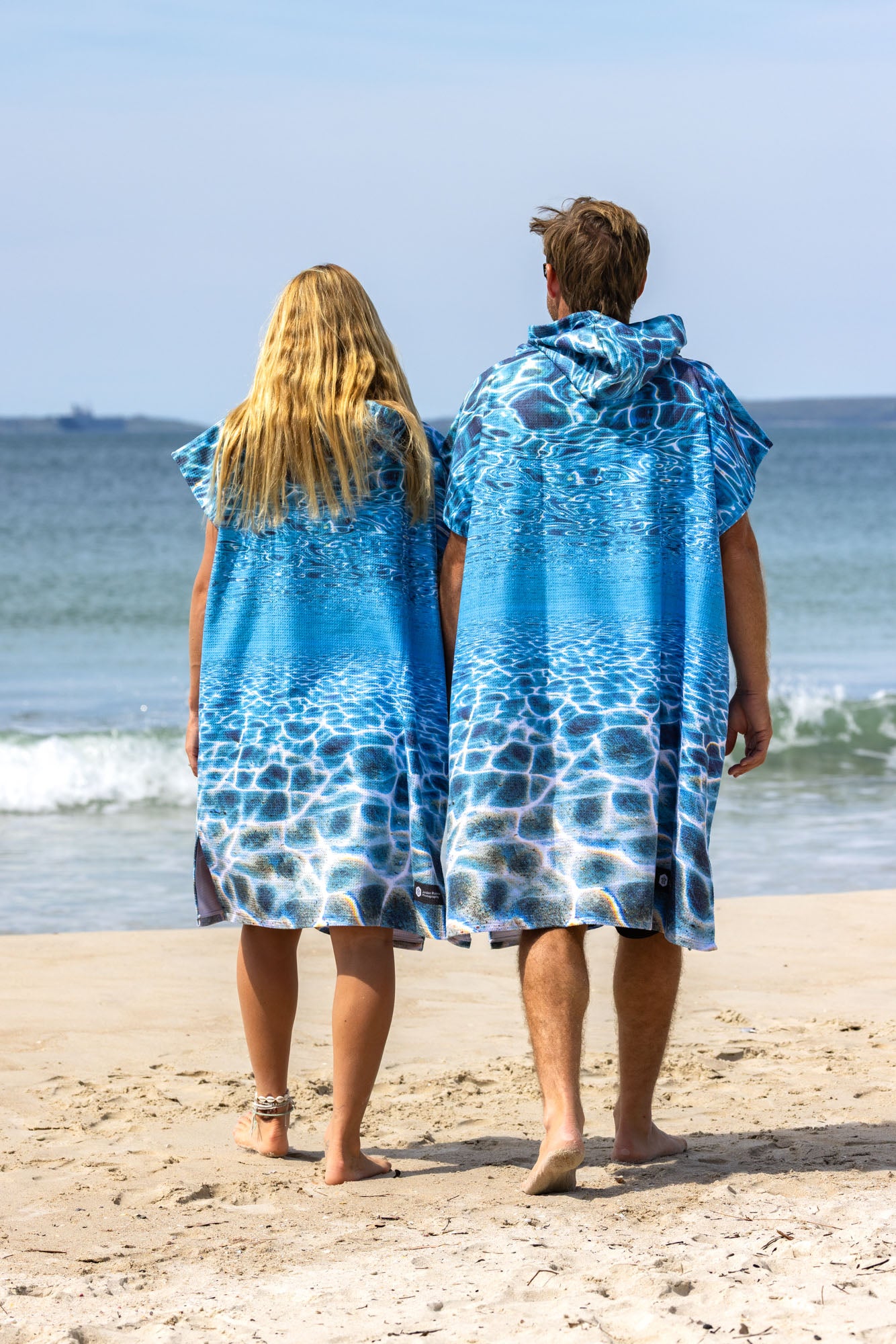 Electric Blue Water Hyams Beach Jervis Bay - Adults Hooded Beach Towel