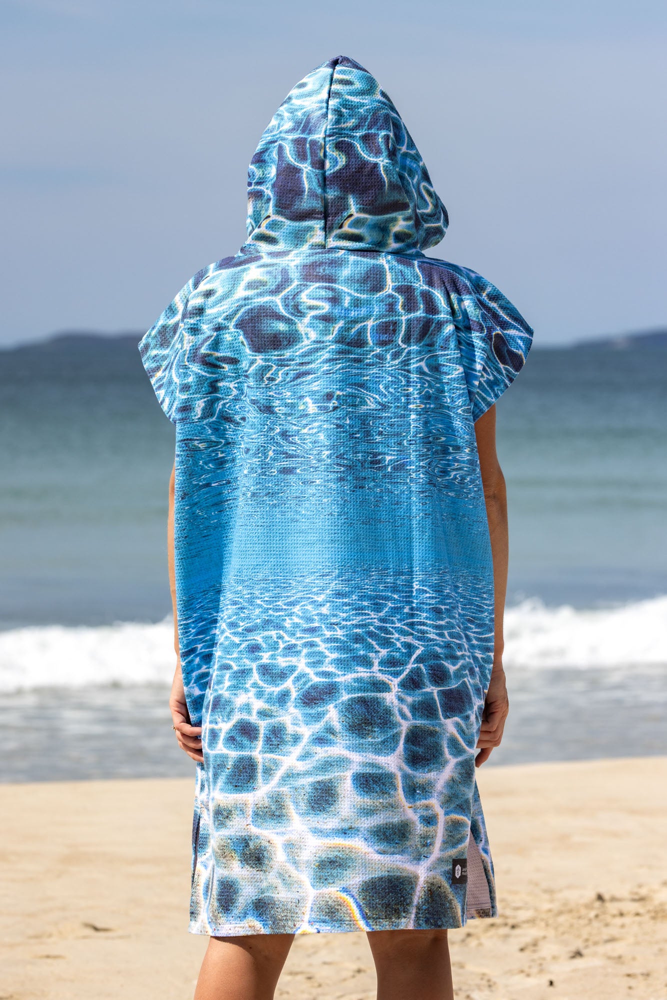 Electric Blue Water Hyams Beach Jervis Bay - Adults Hooded Beach Towel