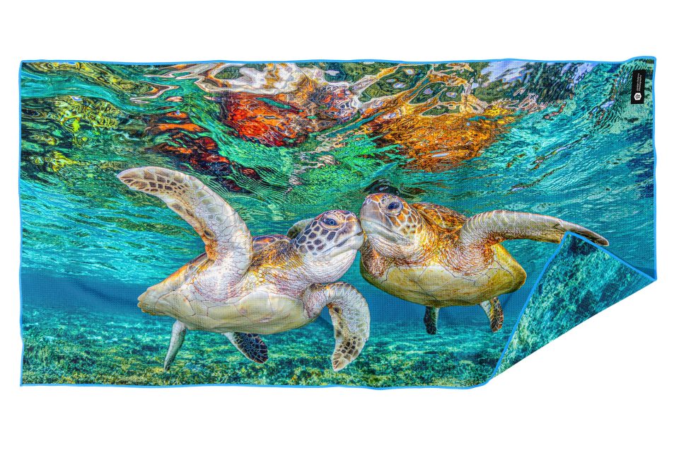 Turtle Kisses - Beach Towel