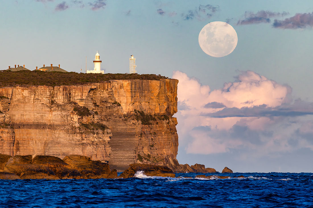 Blue Moon | Point Perpendicular | Jerivs Bay
