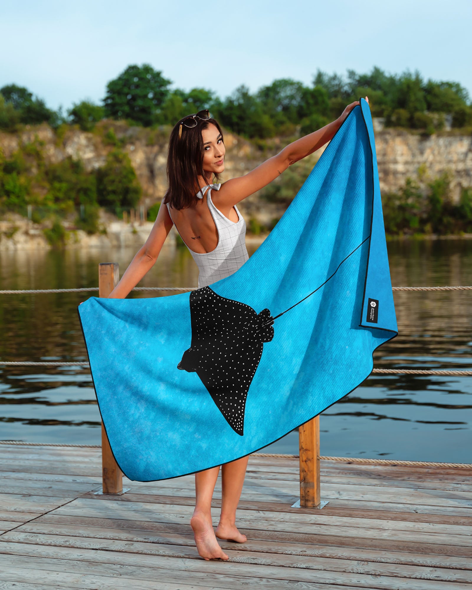 Spotted Eagle Ray Great Barrier Reef - Beach Towel